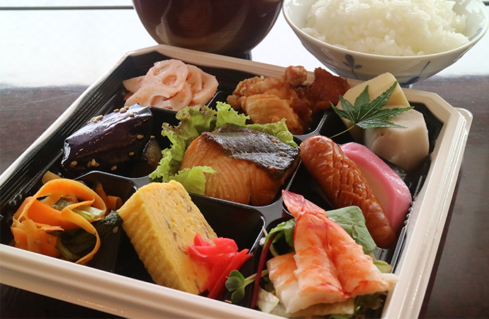 朝食